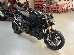 2012 DUCATI STREETFIGHTER 848, 125 PS