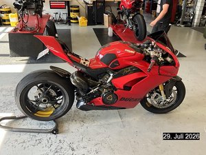 2018 DUCATI             PANIGALE           1103 V4 S         , 215 PS