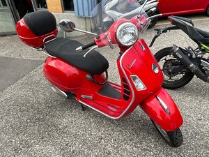 2009 Piaggio Vespa 125 GTS, 15 PS