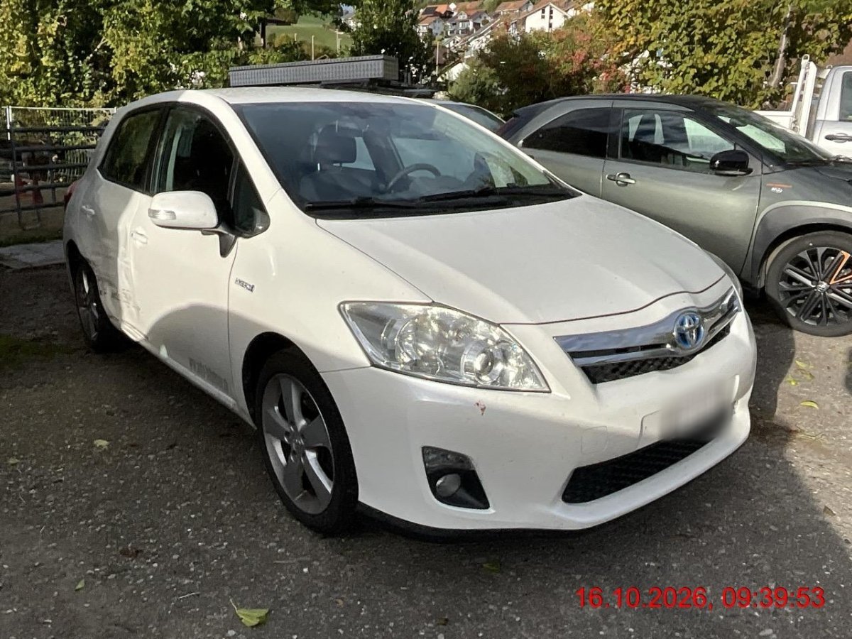 2010 Toyota Auris 1.8 HSD Linea Sol, 99 PS