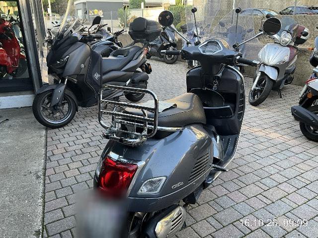 2021 Piaggio Vespa 125 GTS Touring ABS, 12 PS