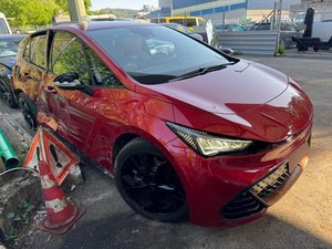 2022 Seat 77 kWh E-Boost, 231 HP