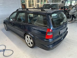 2002 Opel Vectra B Caravan - Vectra B Caravan 10/95-04/02 Vectra Caravan Sport, 170 HP