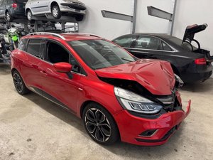 2016 RENAULT CLIO 1.2T Swiss Edition, 118 HP