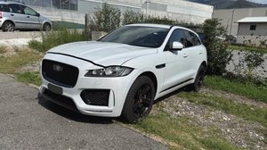 2019 JAGUAR F-Pace 2.0d CheqFlag AWD, 180 HP