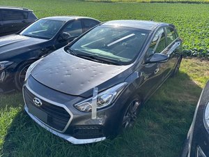 2015 HYUNDAI i30 1.6 T-GDi Vertex, 186 HP