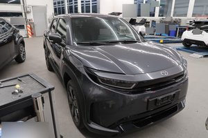 2026 TOYOTA Urban Cr.61kWh Prem. AWD, 238 HP