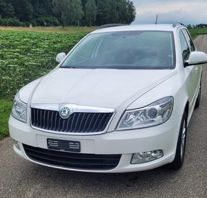 2012 Skoda Octavia Combi 1.8 T-FSI Elegance DSG, 160 HP