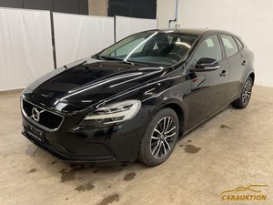 2019 VOLVO V40 2.0 T2, 122 HP