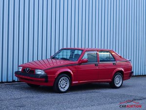 1991 Alfa Romeo 75 3.0 V6 America, 185 HP