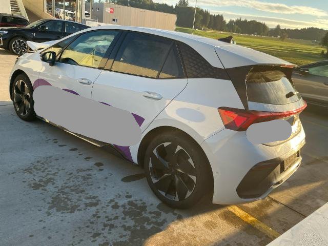 2024 CUPRA Born Electric e-Boost